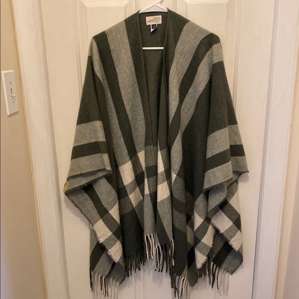 Green and cream wrap/ poncho